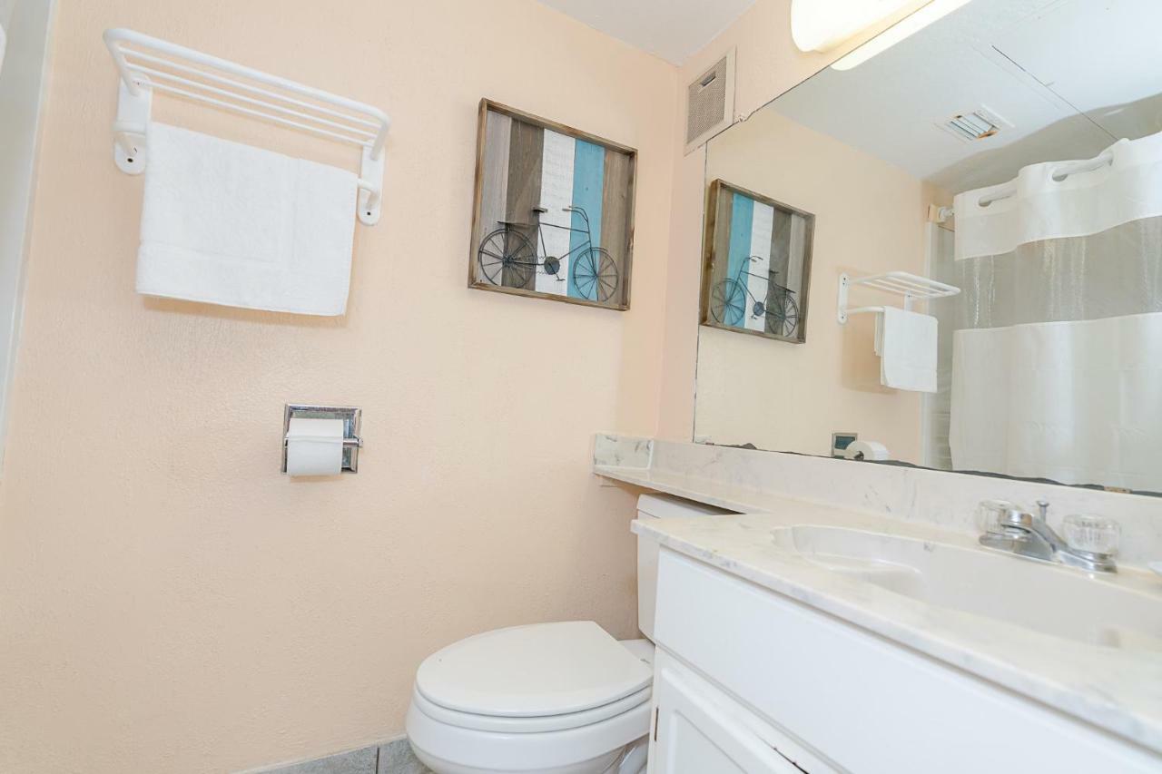 Family Friendly Coastal Condo Галвестон Экстерьер фото