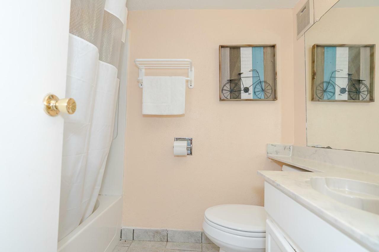 Family Friendly Coastal Condo Галвестон Экстерьер фото